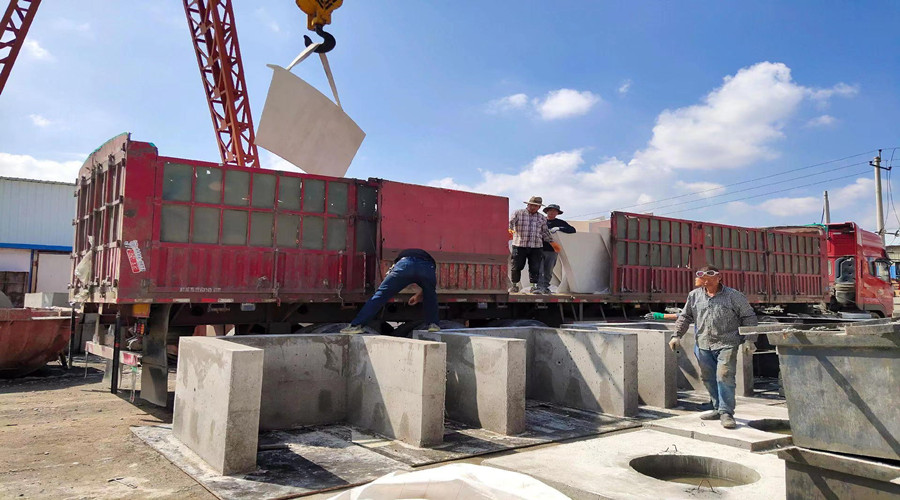 GRC構(gòu)件裝車(chē)發(fā)貨 GRC構(gòu)件裝車(chē)發(fā)貨