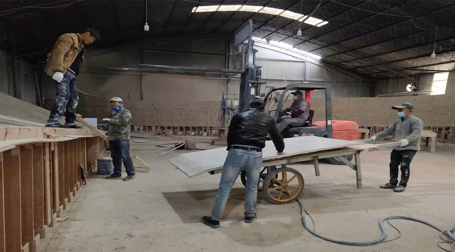 GRC構件生產中 GRC構件生產中